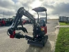 Мини экскаватор QUADTRAC E13PRO