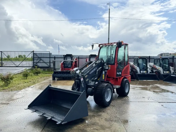 Мини погрузчик QUADTRAC WL40T EVO