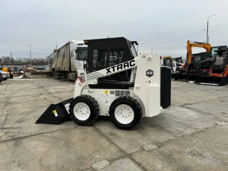 Погрузчик с бортовым поворотом XTRAC S8