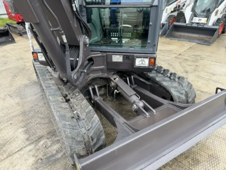Мини экскаватор QUADTRAC EX60