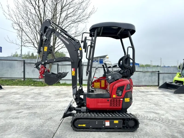 Мини экскаватор QUADTRAC E16