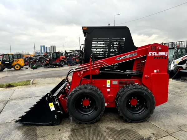 Погрузчик с бортовым поворотом QUADTRAC SSL95J