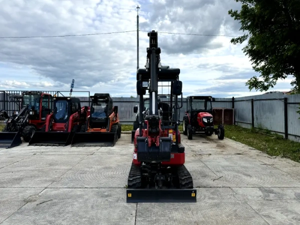 Мини экскаватор QUADTRAC E16