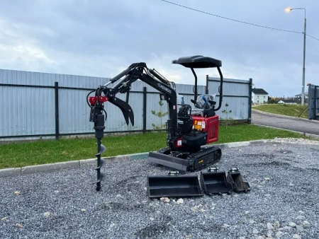 Мини экскаватор QUADTRAC E13PRO