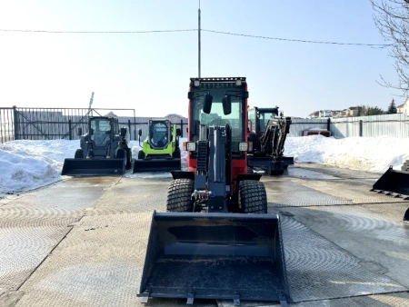 Электрический погрузчик QUADTRAC EcoMax25T