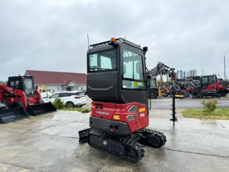 Мини экскаватор QUADTRAC EX22U PRO