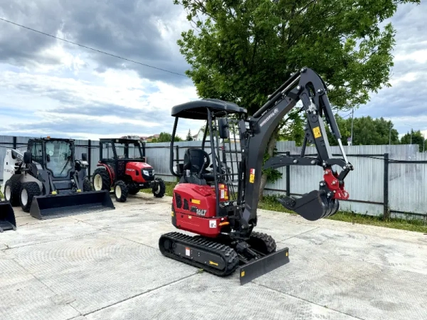 Мини экскаватор QUADTRAC E16