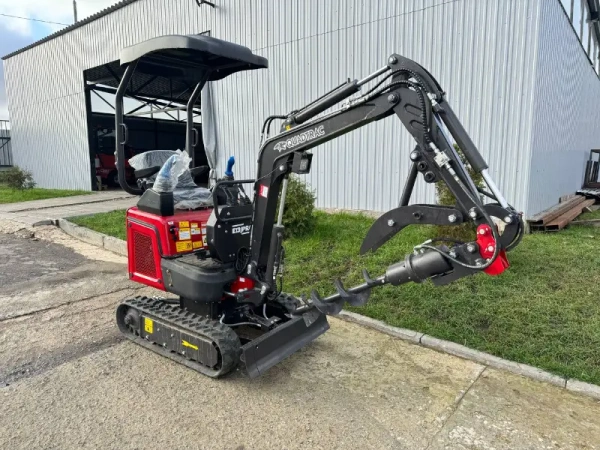 Мини экскаватор QUADTRAC E13PRO