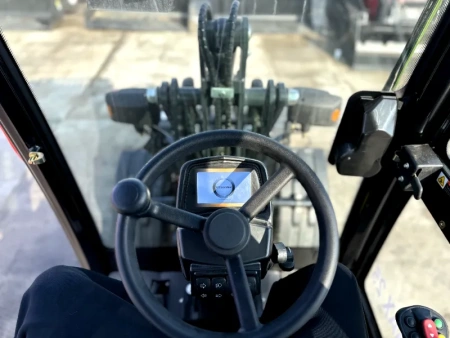 Электрический погрузчик QUADTRAC EcoMax25