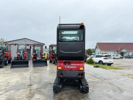 Мини экскаватор QUADTRAC EX22U PRO