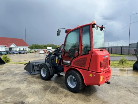 Мини погрузчик QUADTRAC WL40T EVO