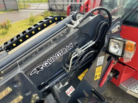 Мини погрузчик QUADTRAC WL40T EVO