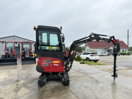 Мини экскаватор QUADTRAC EX22U PRO
